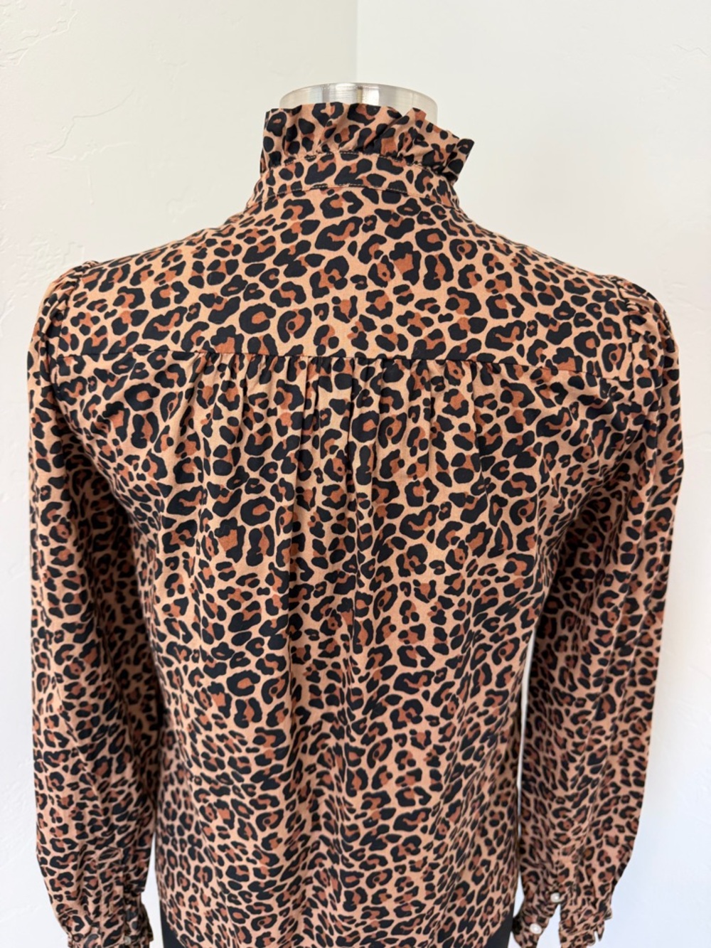 Boden Leopard Print Button-Up Ruffle Neck in Brown Black Shirt Size 6 - Picture 8 of 11